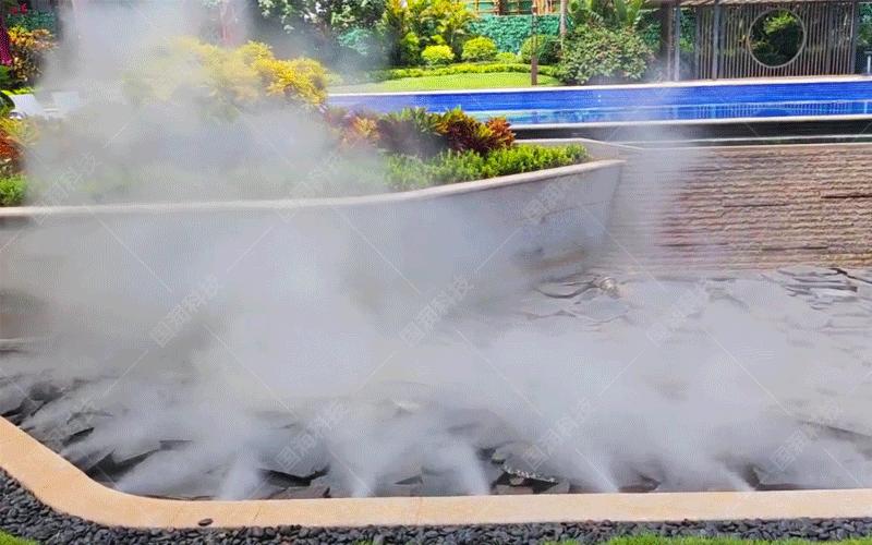 高颜值小区的入口都安装了景观喷雾系统!(图1) 高颜值小区的入口都安装了景观喷雾系统!(图1)